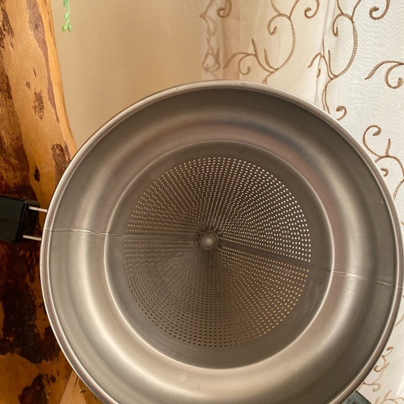 Large colander - Picture 2 of 4